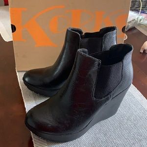 Kork Ease Hyannis Wedge Bootie 9M New